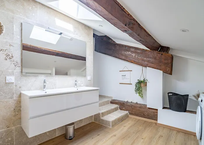 Le Somail - Louis 14 Apartman *